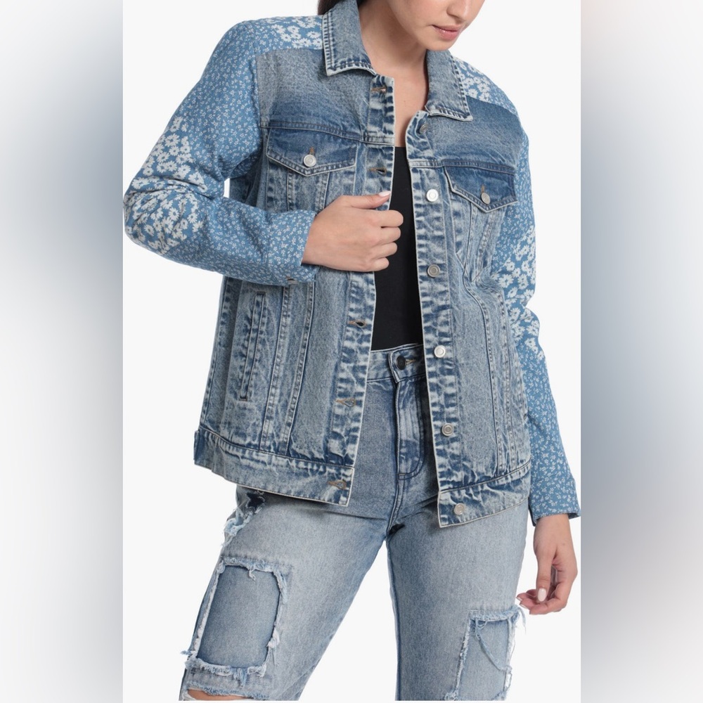 NWT Avec Les Filles Denim Combo Trucker Jacket